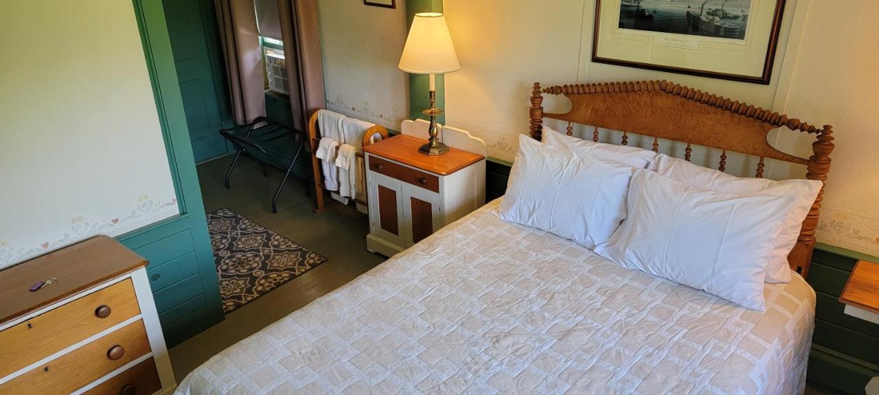 Hawks House Inn Walpole Bagian luar foto
