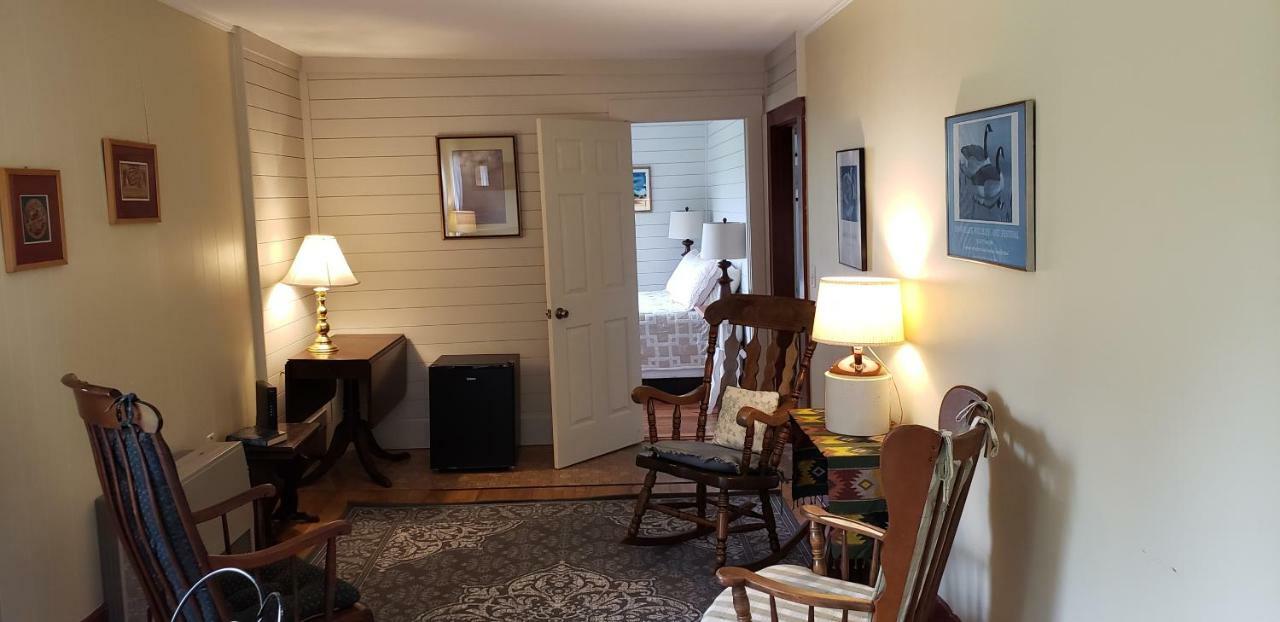 Hawks House Inn Walpole Bagian luar foto